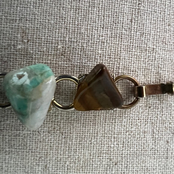 1970’s vintage gold tone panel link bracelet with mixed gemstones - Picture 2 of 13